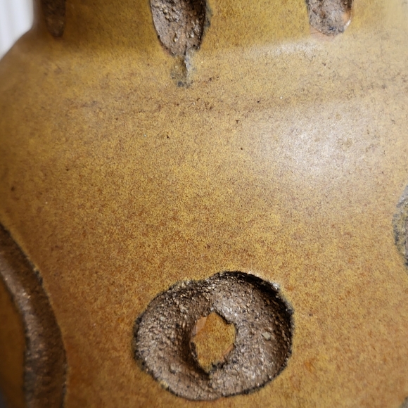 Toyo Medium Vase #1 Ikebana Vessel Umber Sienna Glaze with Granular Grog Incised - Picture 13 of 15